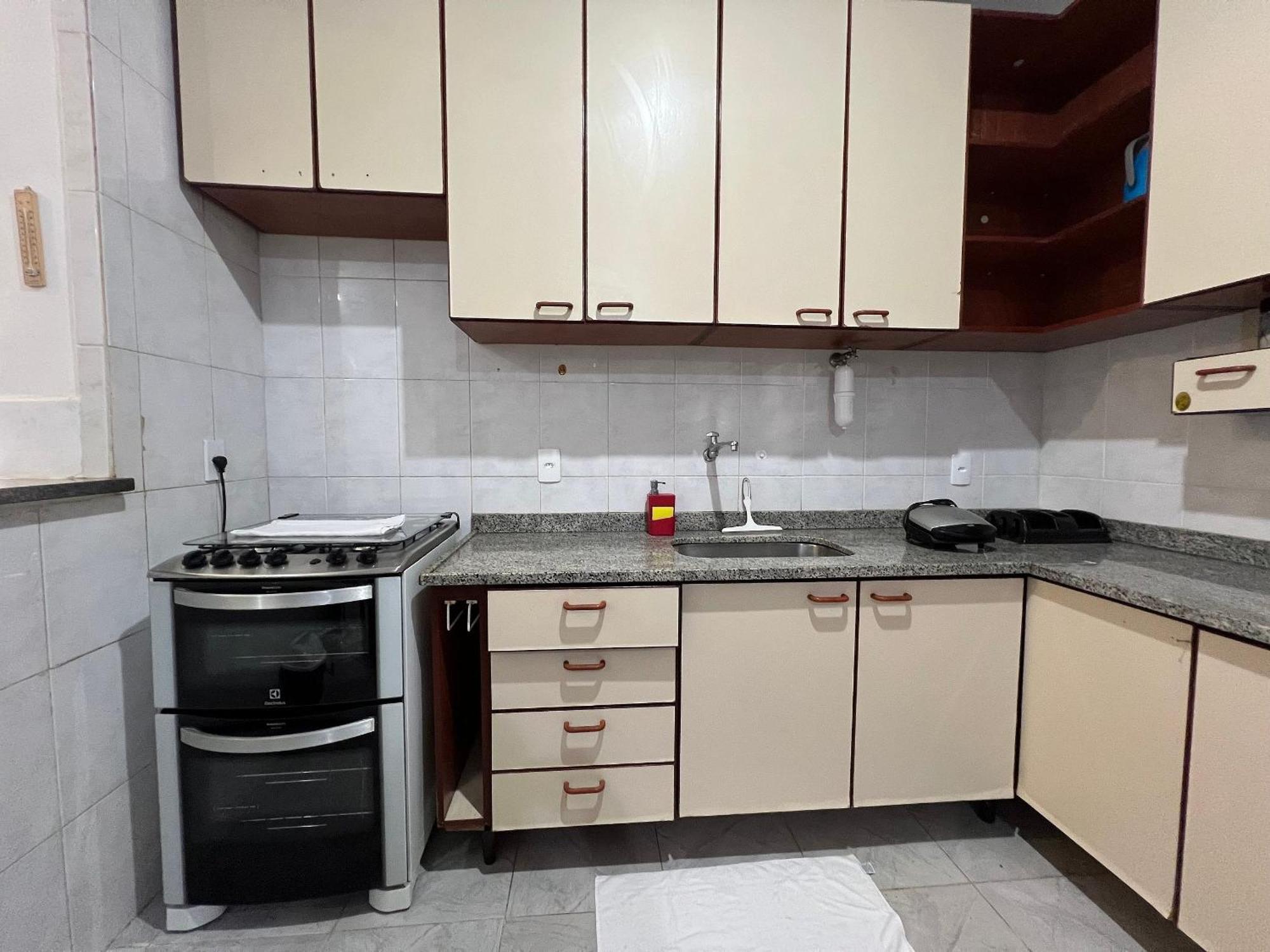 Casa Em Copacabana - 2 E Garagem *