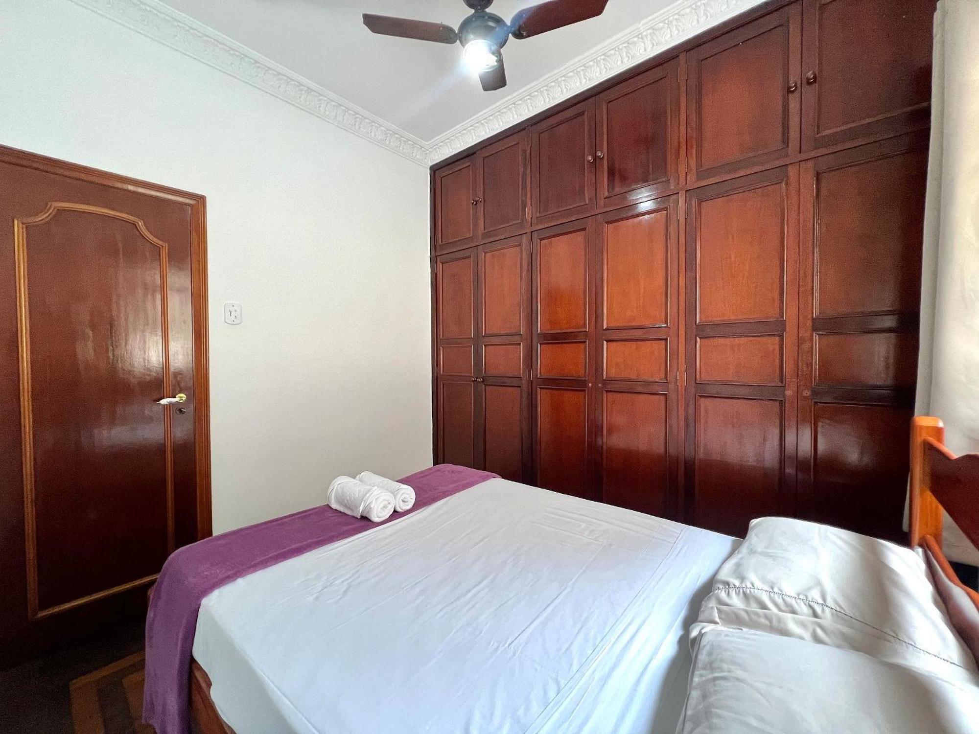 Casa Em Copacabana - 2 E Garagem *